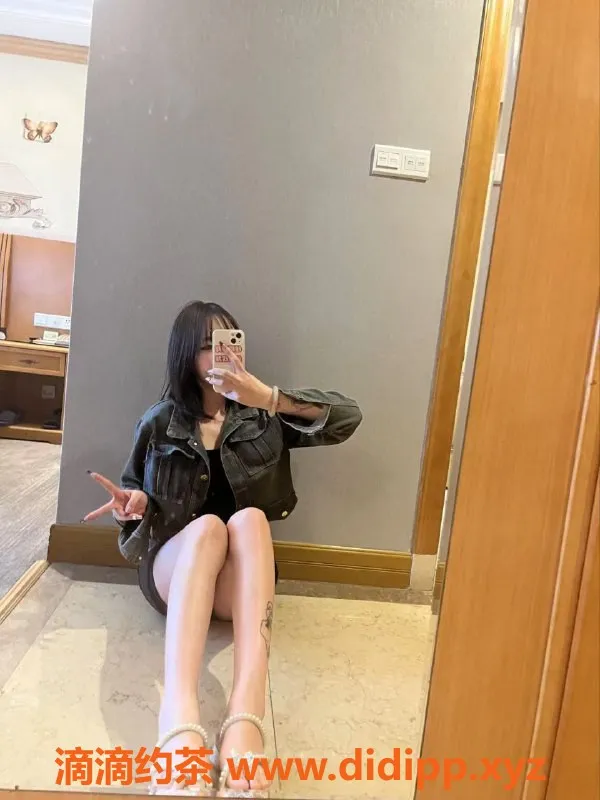 长沙楼凤资源信息,雨花区嫩妹小怡，500p体验舌吻服务