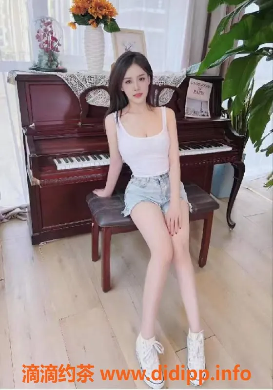 北京楼凤-兮兮，朝阳草房热情服务，600元超值体验