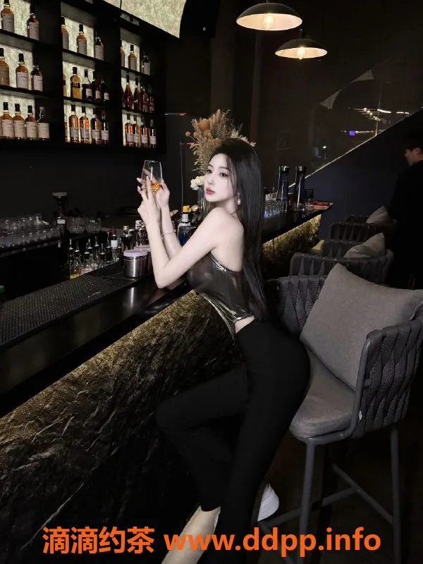 深圳楼凤-南山区金晨熙，23岁165CM，温柔亲胸体验