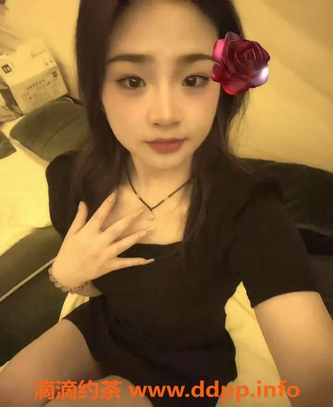 重庆楼凤-江北区20岁景田，160cm B罩杯，超值服务等你来体验！