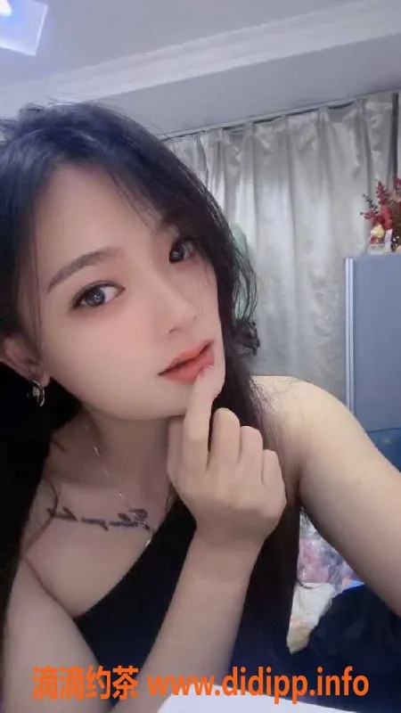 深圳楼凤-宝安风骚丹丹，25岁165cm，肛交服务500元！