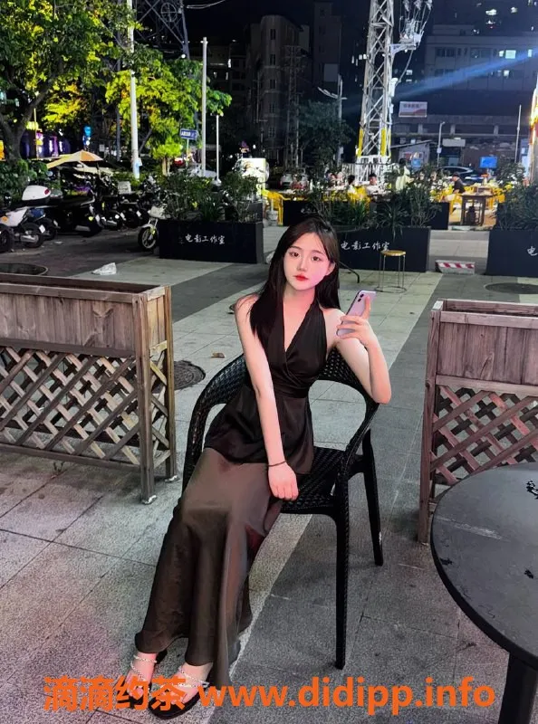 广州楼凤-海珠媛媛，8P嫩妹，舌吻鸳鸯浴