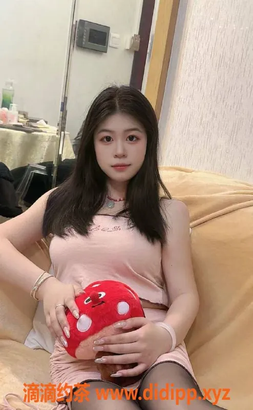 广州楼凤-广州天河崽崽，服务700起，评价优良