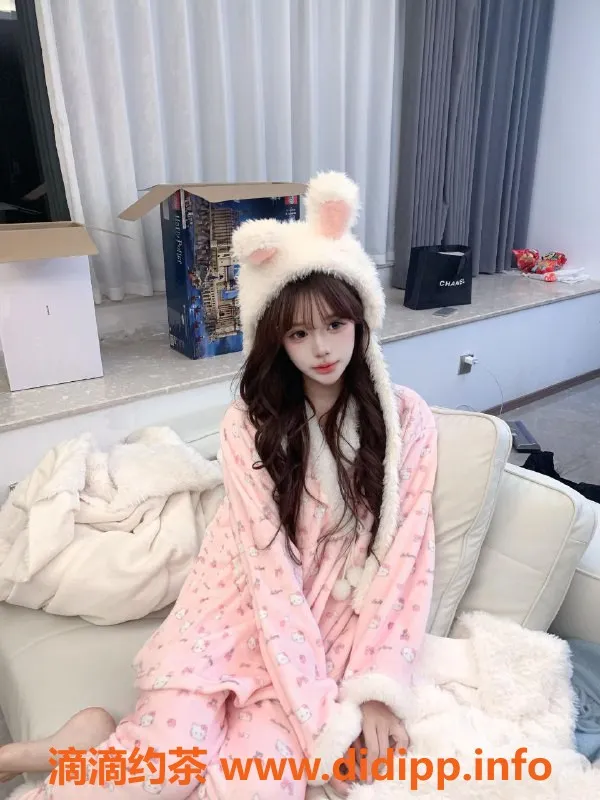 太原楼凤资源信息,婷酱 22岁 167cm C+胸 免费解锁多重服务