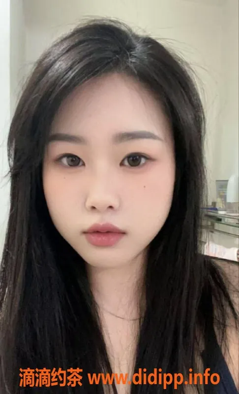 郑州楼凤-管城艾米，24岁，168cm，45kg，全套服务只需6元起！