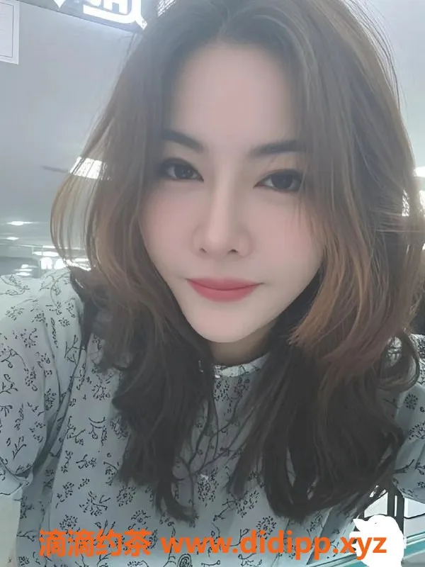 广州楼凤资源信息,天河28岁气质美女晴晴，163cm/55kg/36C