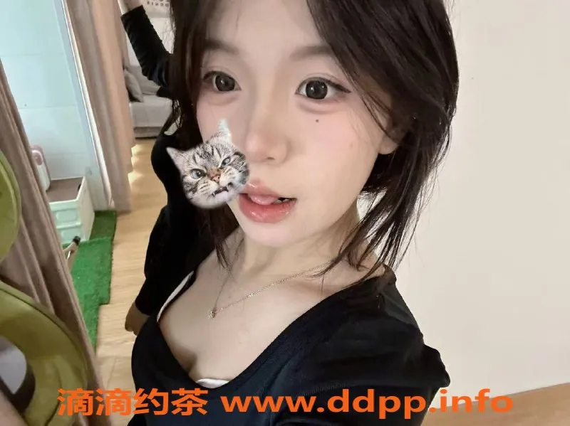 长沙楼凤-雨花区小凤，500p嫩妹服务体验