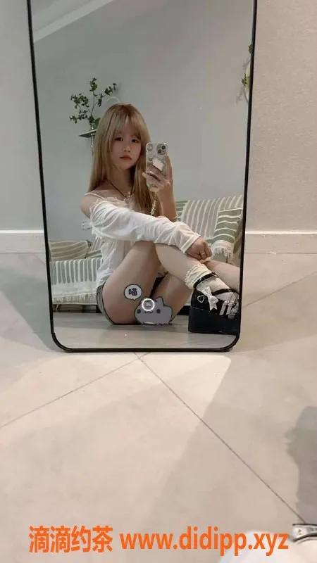 成都楼凤-成华区18岁白瘦幼妹，160/80斤，服务绝佳