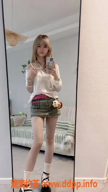 成都楼凤-成华区18岁白瘦幼妹，160/80斤，服务绝佳