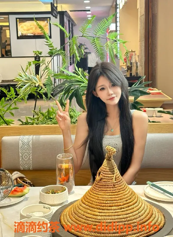 深圳楼凤资源信息,深圳Vicky，激情爱爱，舌吻服务仅1521P