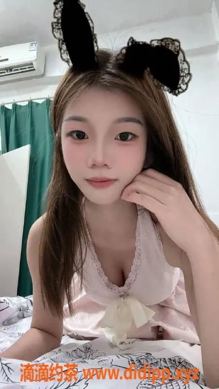 广州楼凤资源信息,天河嫩妹小橙子，5P大胸舌吻服务