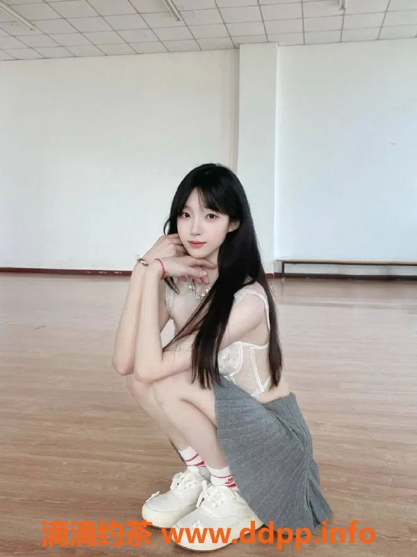 杭州楼凤-洛伊 大一学生 乖巧可人 168cm B➕ 过夜4500