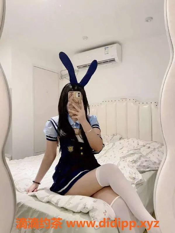 杭州楼凤-拱墅区嫩妹猫咪，800元享诱惑舌吻