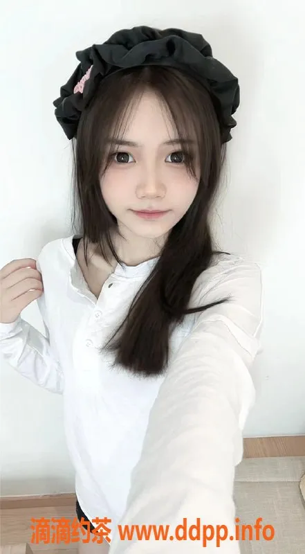 成都楼凤-成都颜值排骨精三七，160cm，85斤，600元60分钟