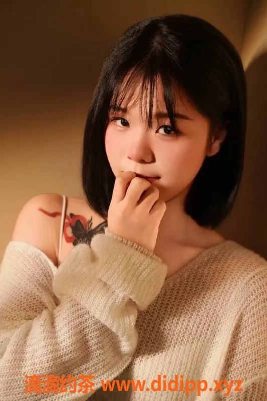 长沙楼凤-天心区19岁琪琪 SM服务 167身高52体重