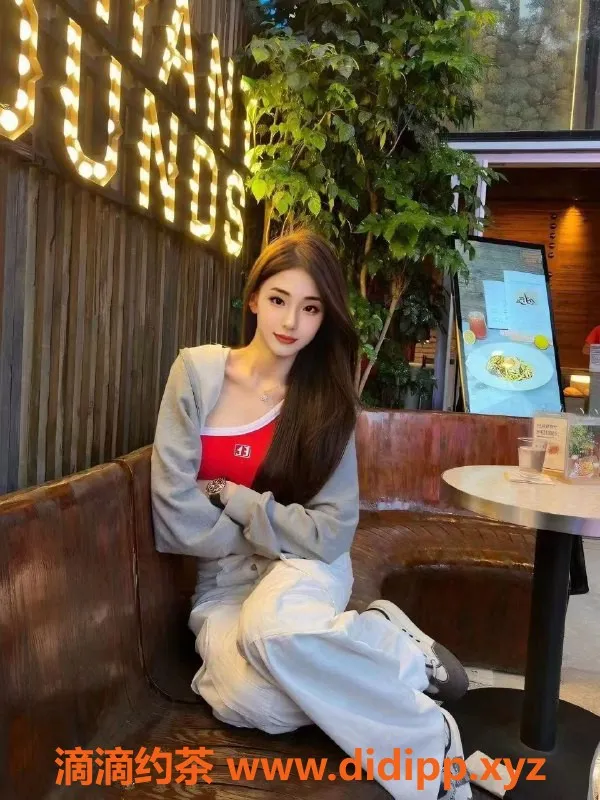 长沙楼凤资源信息,雨花区尾巴，600p无套口服务，亲密体验等你来