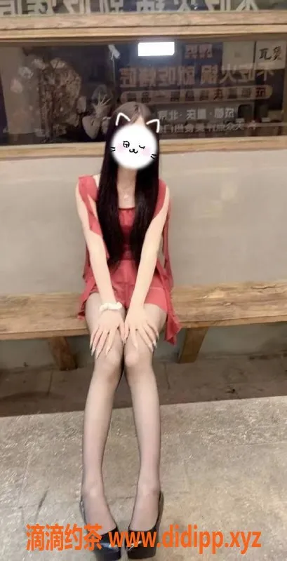 成都楼凤-成华区19岁173大长腿文文，女友感服务不容错过！