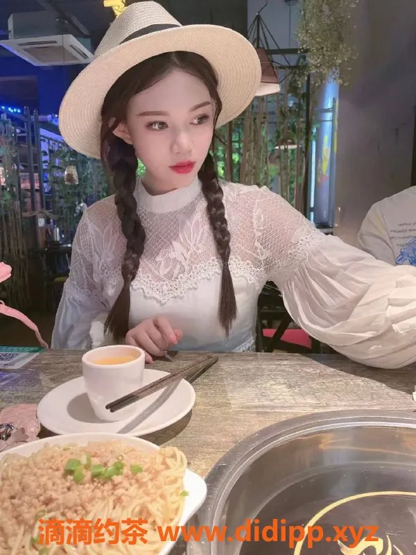 广州楼凤资源信息,白云御姐依依，700元私密约会体验