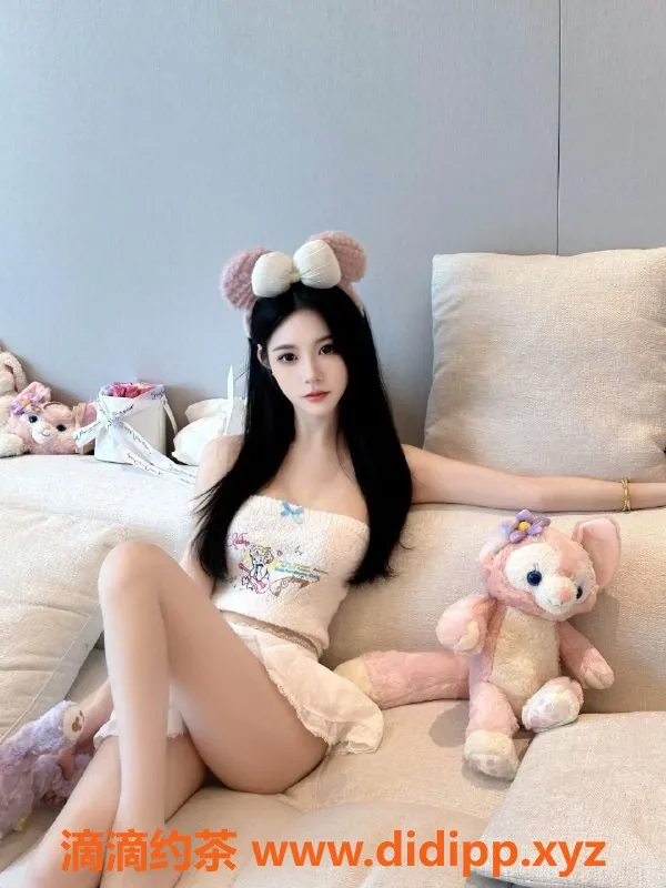 重庆外围-重庆幺妹高端外围 164/50kg全套特服服务