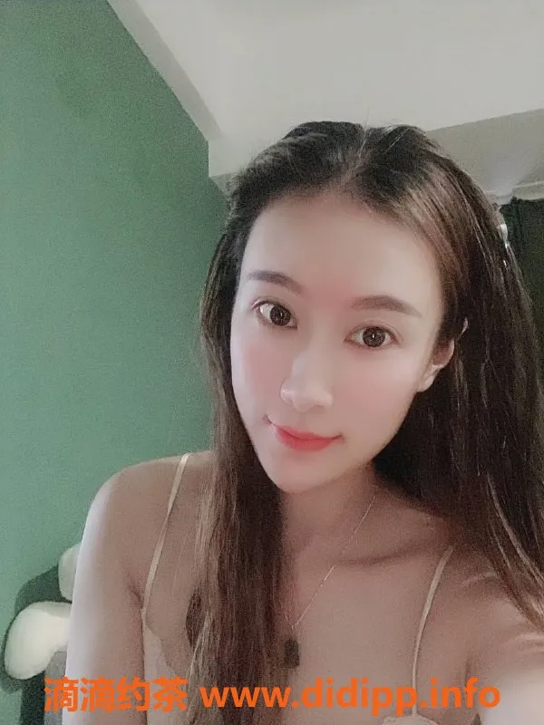 深圳楼凤-龙华安安，165cm B罩杯，800p起价