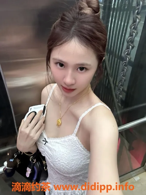 广州楼凤-白云区强烈推荐！25岁朵朵，162cm身高，34C胸围