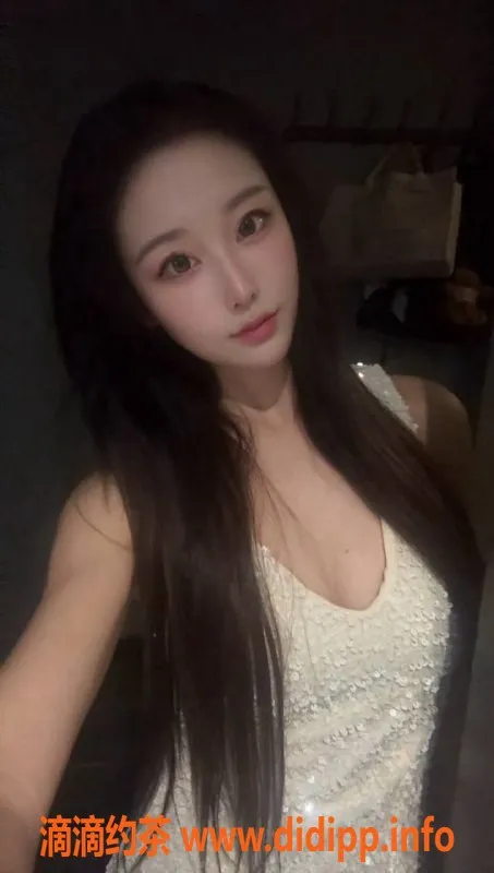 西安楼凤-雁塔晚秋妹子，颜值高身材火爆，超值6p仅需！