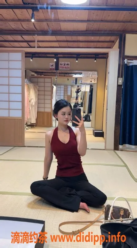 郑州楼凤资源信息,郑州瑜伽老师，深喉胸推服务，800元起