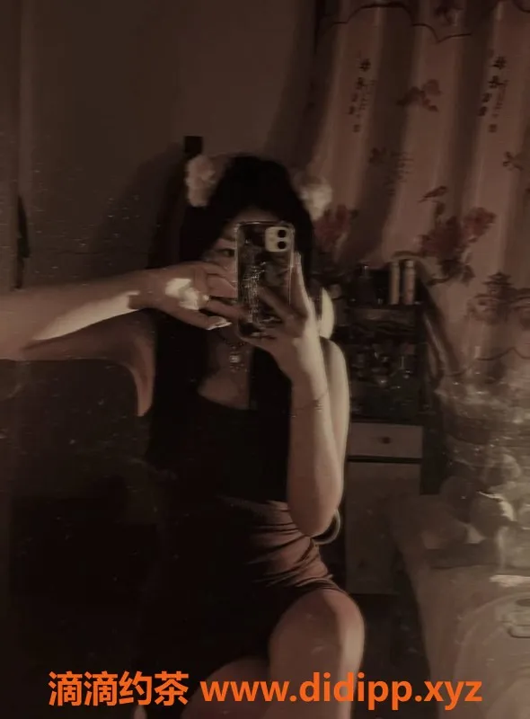 成都楼凤-武侯区林冉：158cm小型御姐，超值服务体验