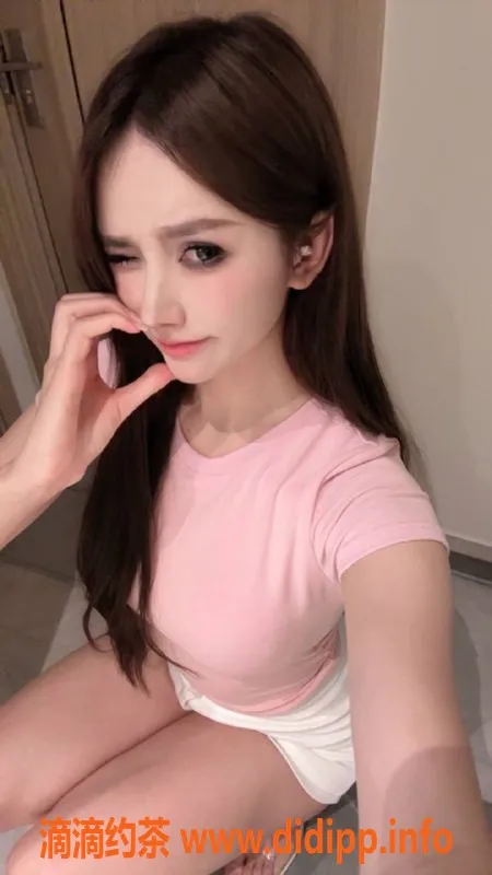 广州楼凤-佛山御姐安娜，8P舌吻服务，尽享大胸魅力