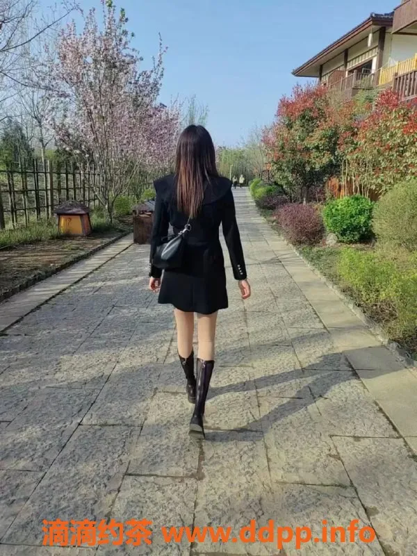 西安楼凤-西安青青 29岁175cm大长腿 5p服务