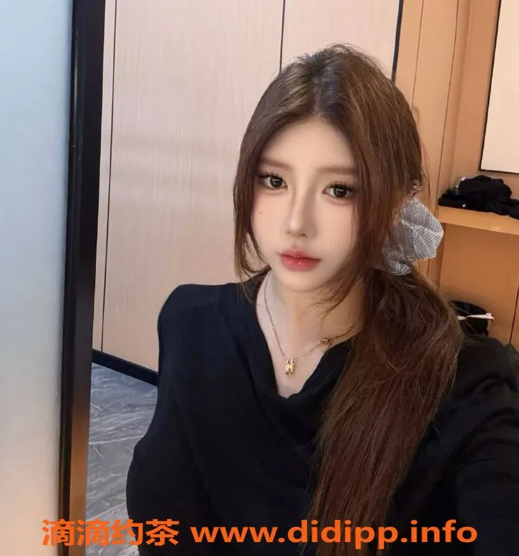 成都楼凤-金牛区伊梦，胸C大屁股，6P仅需10PP