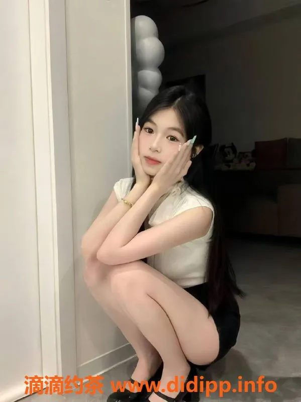 杭州楼凤资源信息,余杭嫩妹Yoyo，900元舌吻服务