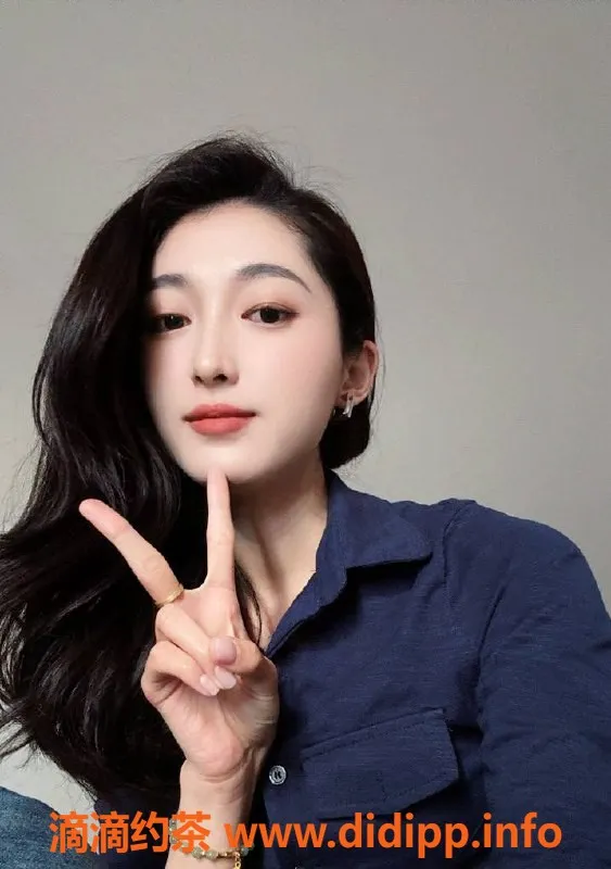 成都楼凤-武侯大道多多，25岁大长腿娇妹，服务超赞！