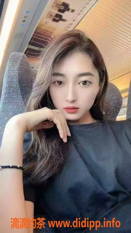 成都楼凤-武侯大道多多，25岁大长腿娇妹，服务超赞！