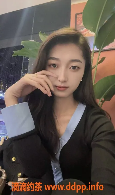 成都楼凤-武侯大道多多，25岁大长腿娇妹，服务超赞！