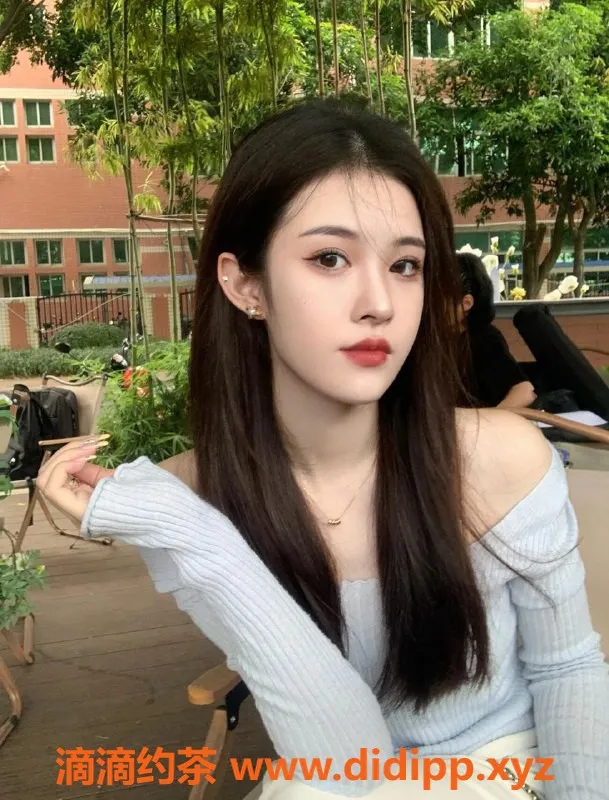 重庆楼凤资源信息,渝北小辣椒，25岁/166cm/50kg，热情体贴全套服务