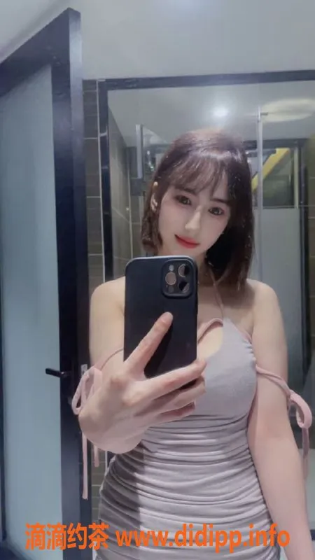 南昌楼凤-高新小爱，27岁混血御姐，身高167cm，水费600起