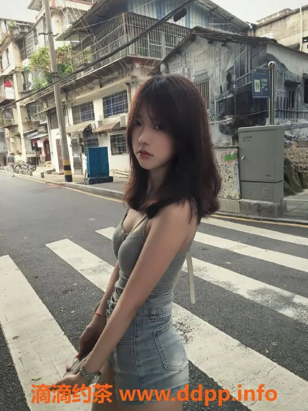 广州楼凤-广州白云区在读女大生颜雅，身高165，茶水费600起