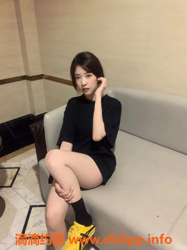 广州楼凤-广州白云区在读女大生颜雅，身高165，茶水费600起