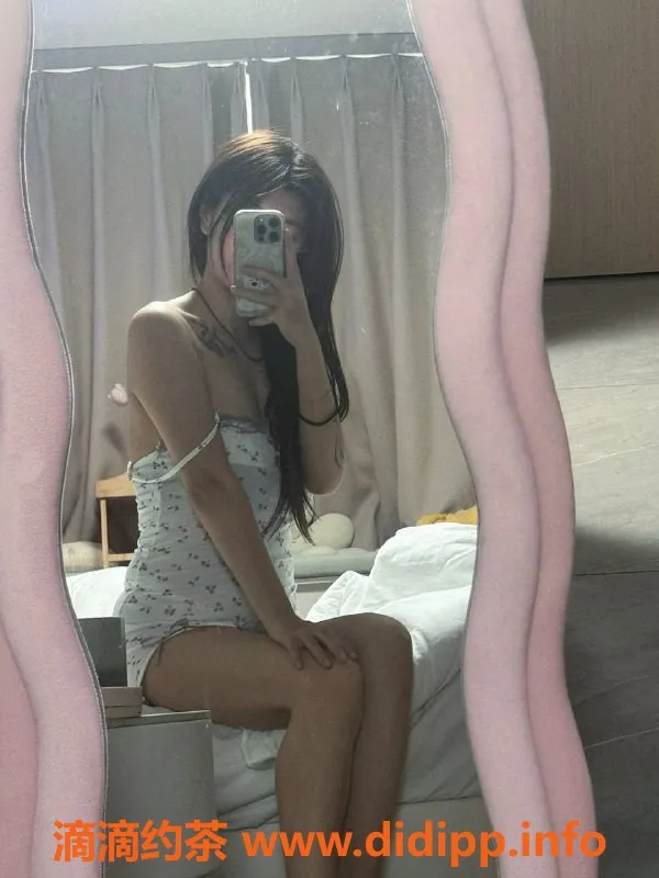 杭州楼凤-西湖区御姐图图，800元/次，超大长腿体验！