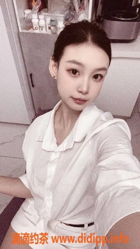 东莞楼凤-大朗三三，P/600性感诱惑等你体验！