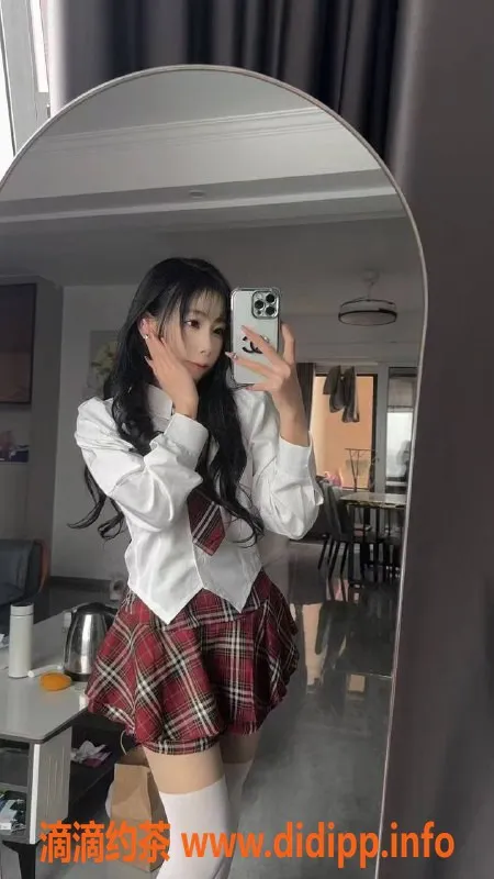 长沙楼凤-长沙小羊 158cm 18岁 无套口服务 700P起