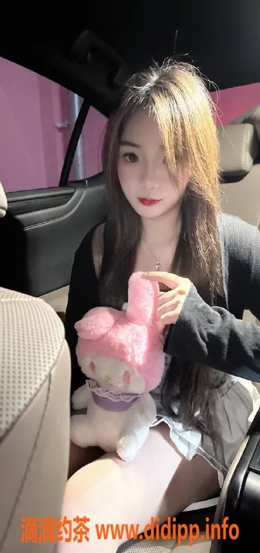 深圳楼凤-龙华悠悠，课费1000，可选1800，服务极品