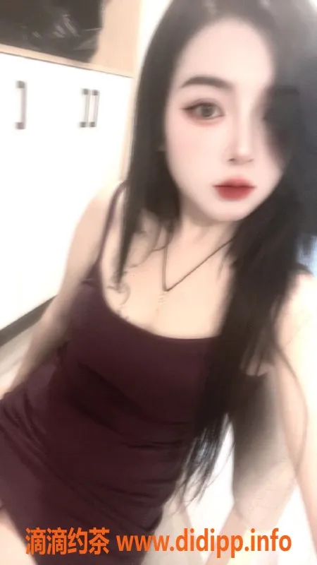 成都楼凤-东站小南，性感高挑，真B妖媚