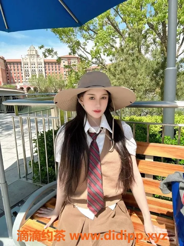 成都楼凤-锦江区安妮，25岁，163cm大长腿，享受SM服务