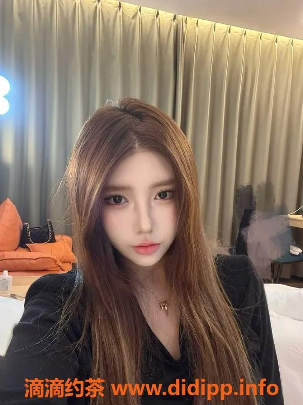 成都楼凤-成华区微胖御姐伊梦，60分钟6P服务