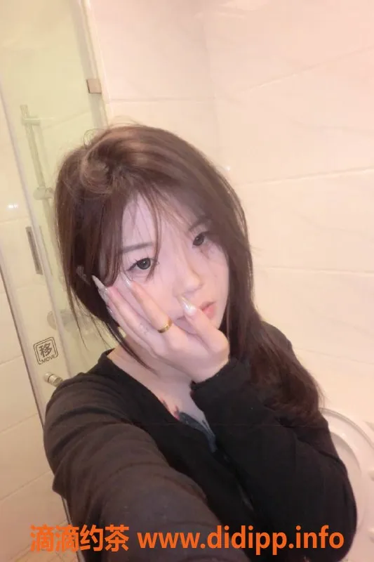 杭州楼凤-滨江嫩妹若若，舌吻69互舔，性价比高！