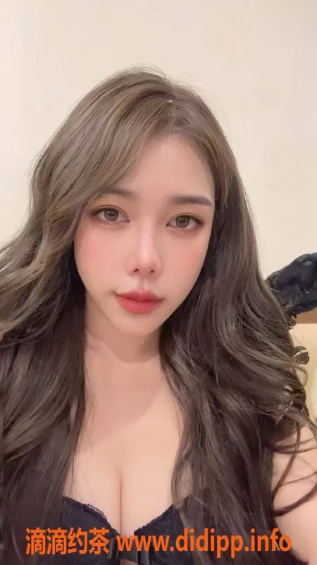 广州楼凤资源信息,广州天河陈香君，750元蛇吻服务，值得体验！