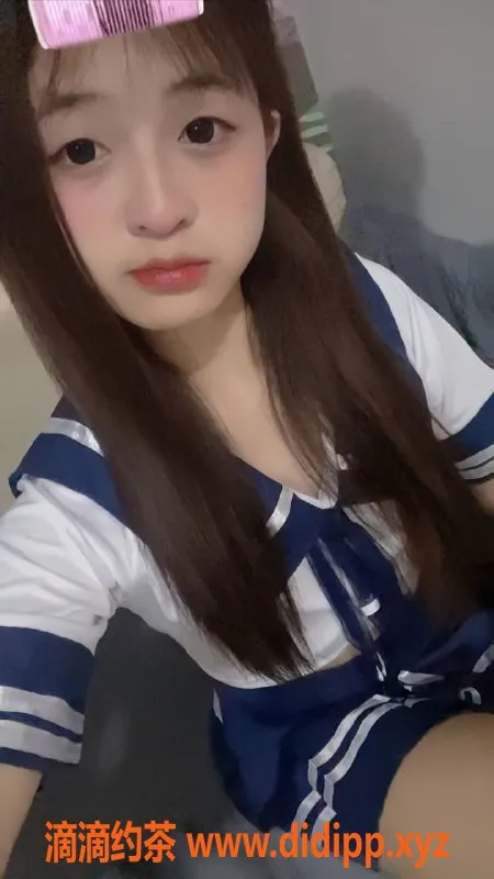 成都楼凤-成华区乐乐，18岁萌妹，160cm，口爆服务超给力