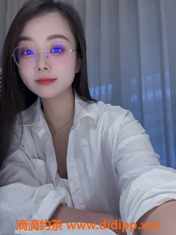 长沙楼凤资源信息,雨花区小鱼儿，400元激情服务等你体验！